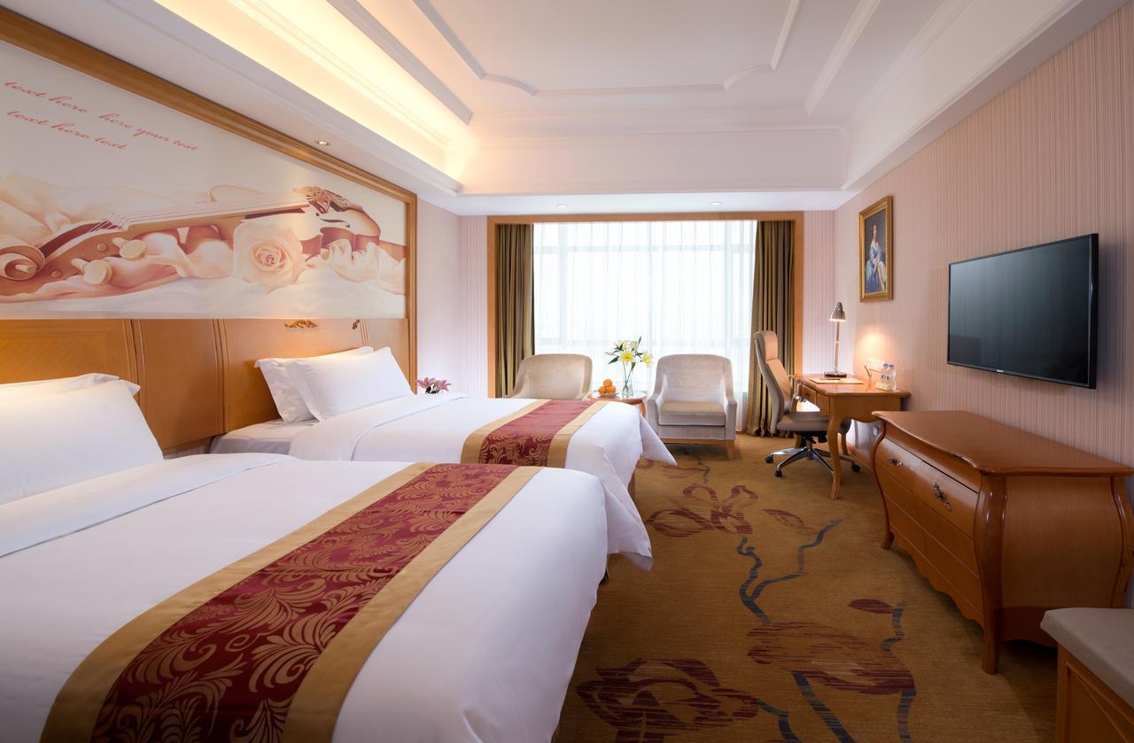 Vienna 3 Best Hotel Meilong Road Shenzhen Exterior photo